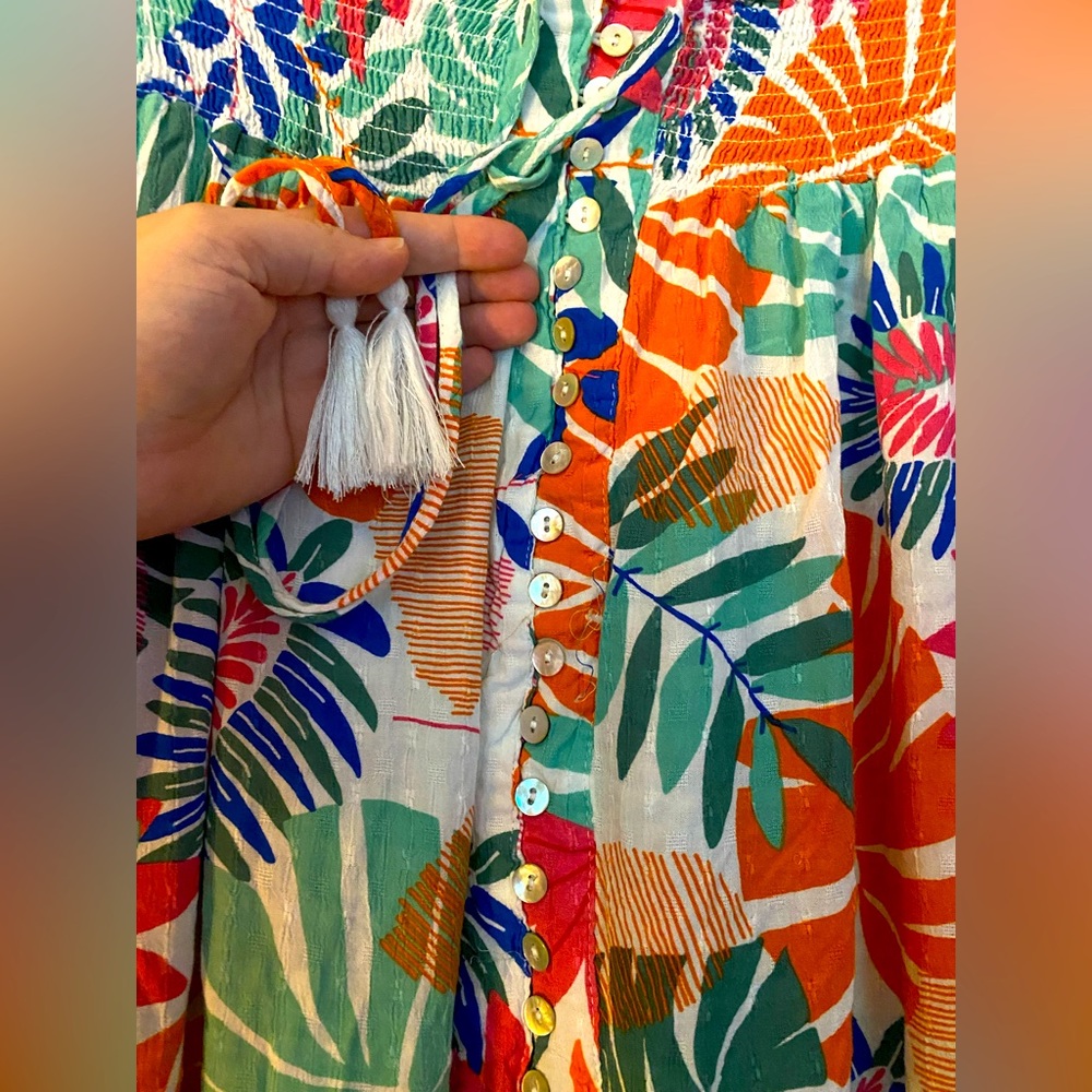 Flowy, Light printed skirt w stretch and tassels - festival ready!